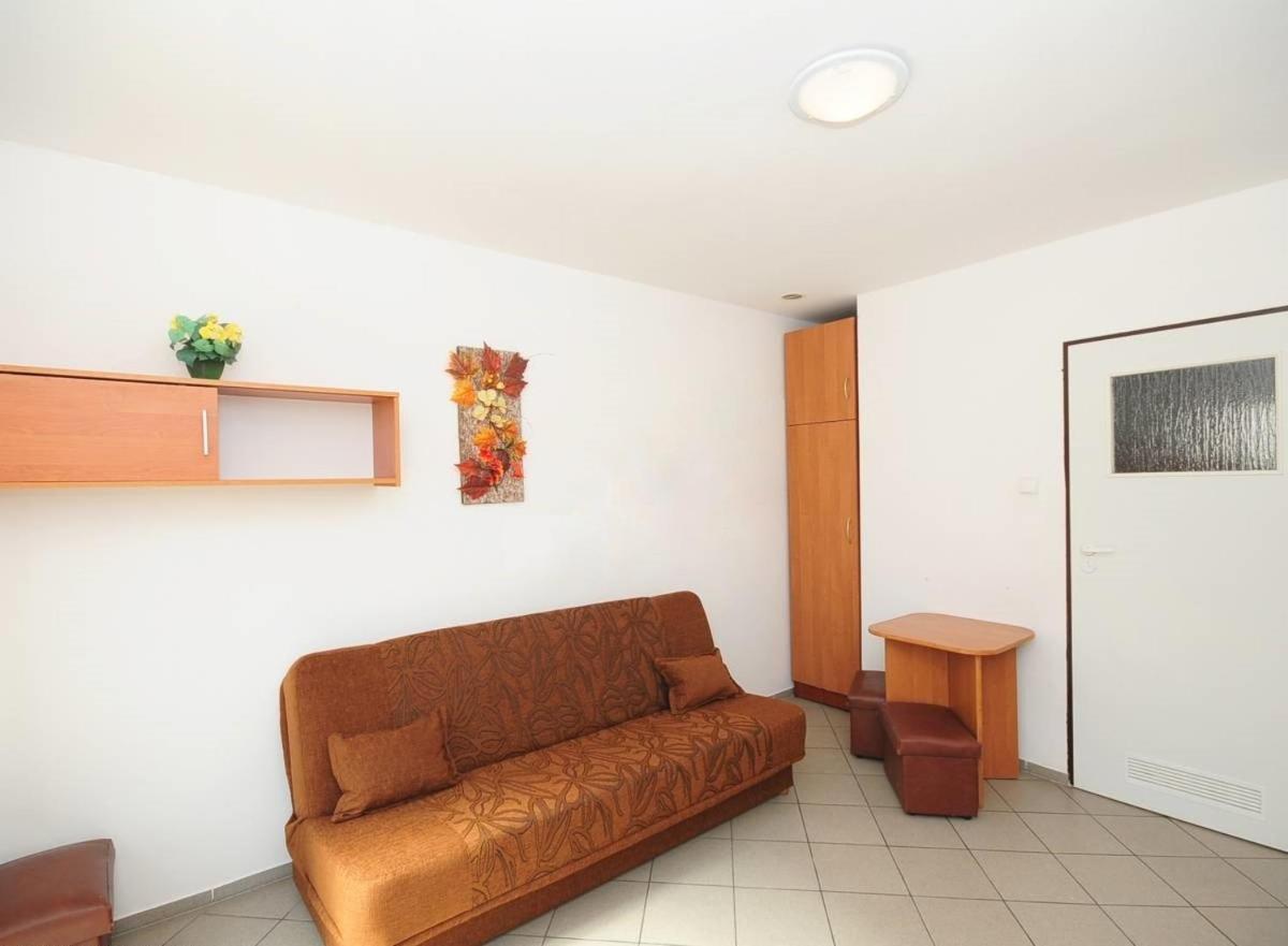 U Gosi Hotel Jaroslawiec Bagian luar foto