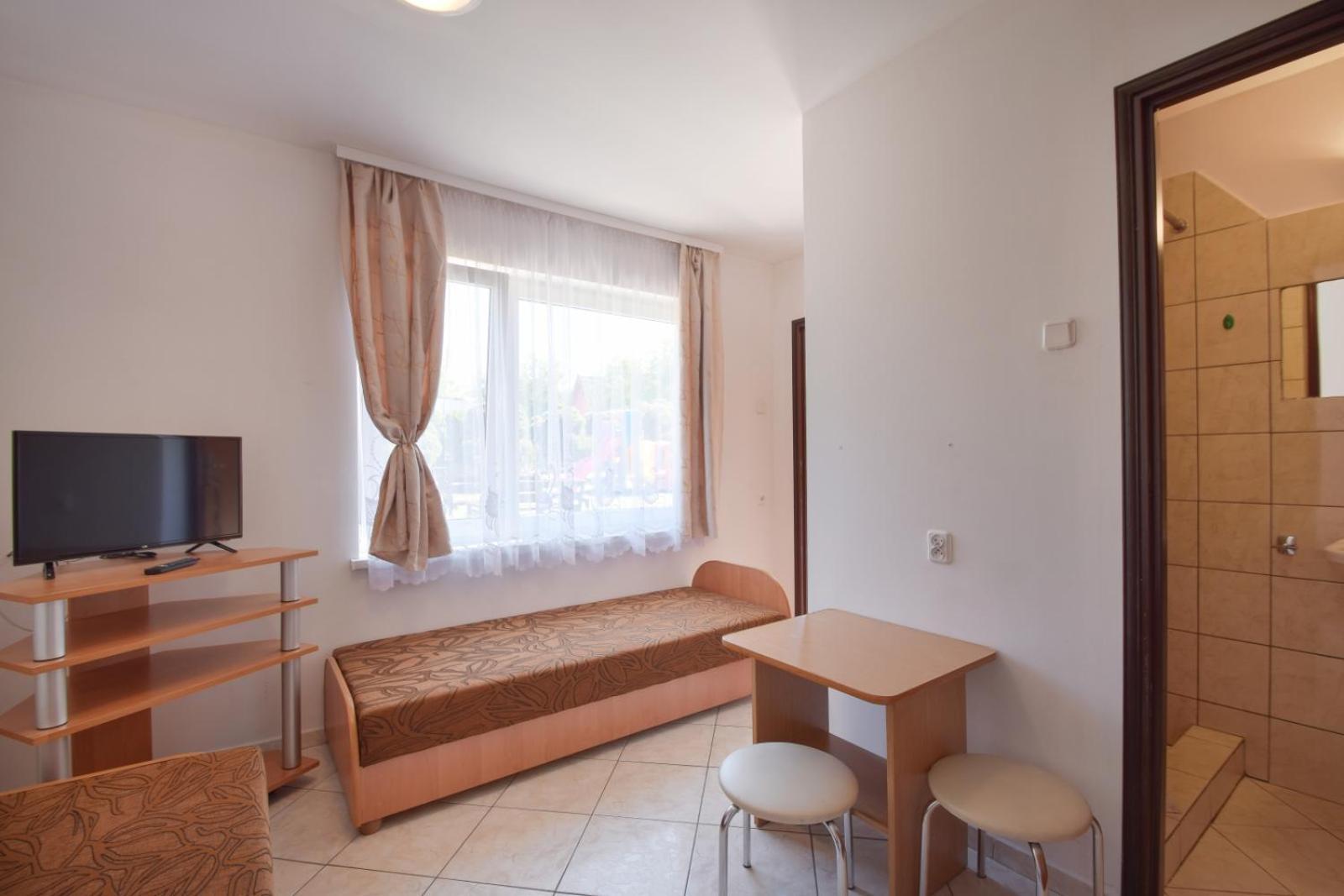 U Gosi Hotel Jaroslawiec Bagian luar foto